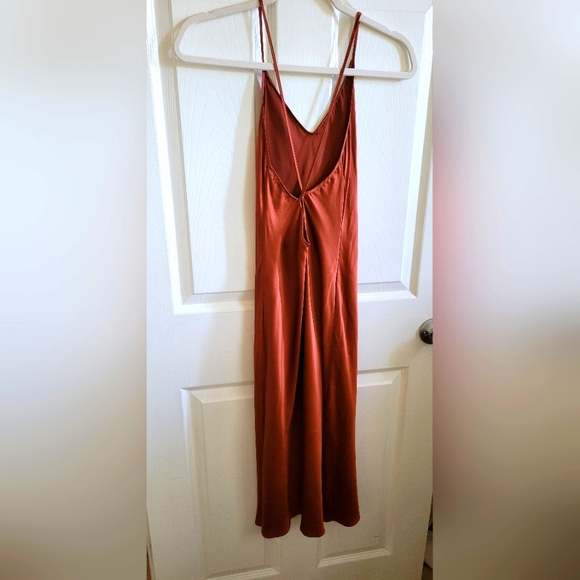 Silk Maison Dress in Burnt Orange Small - Picture 2 of 4